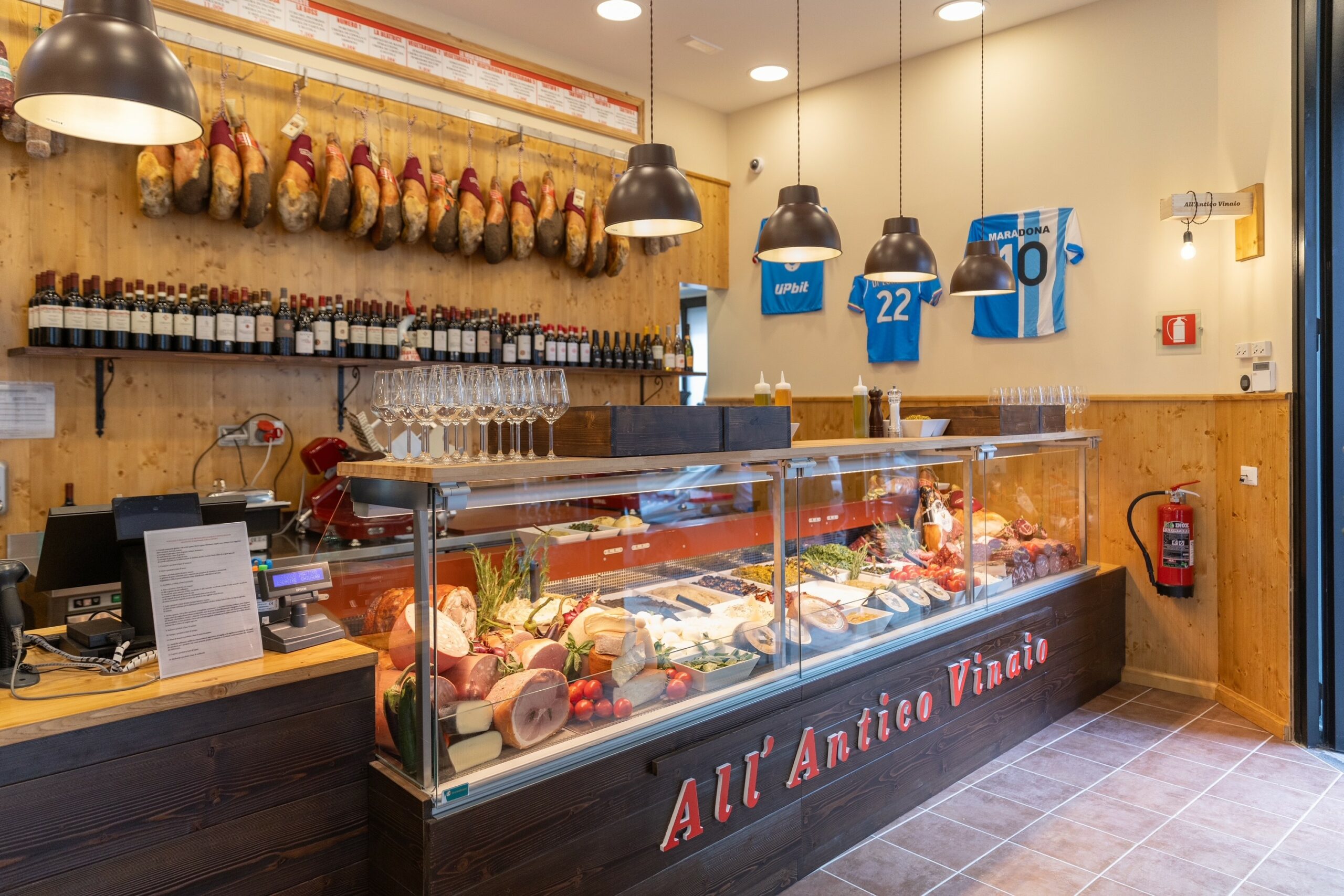 Napoli arriva all Antico Vinaio Di Testa e Di Gola