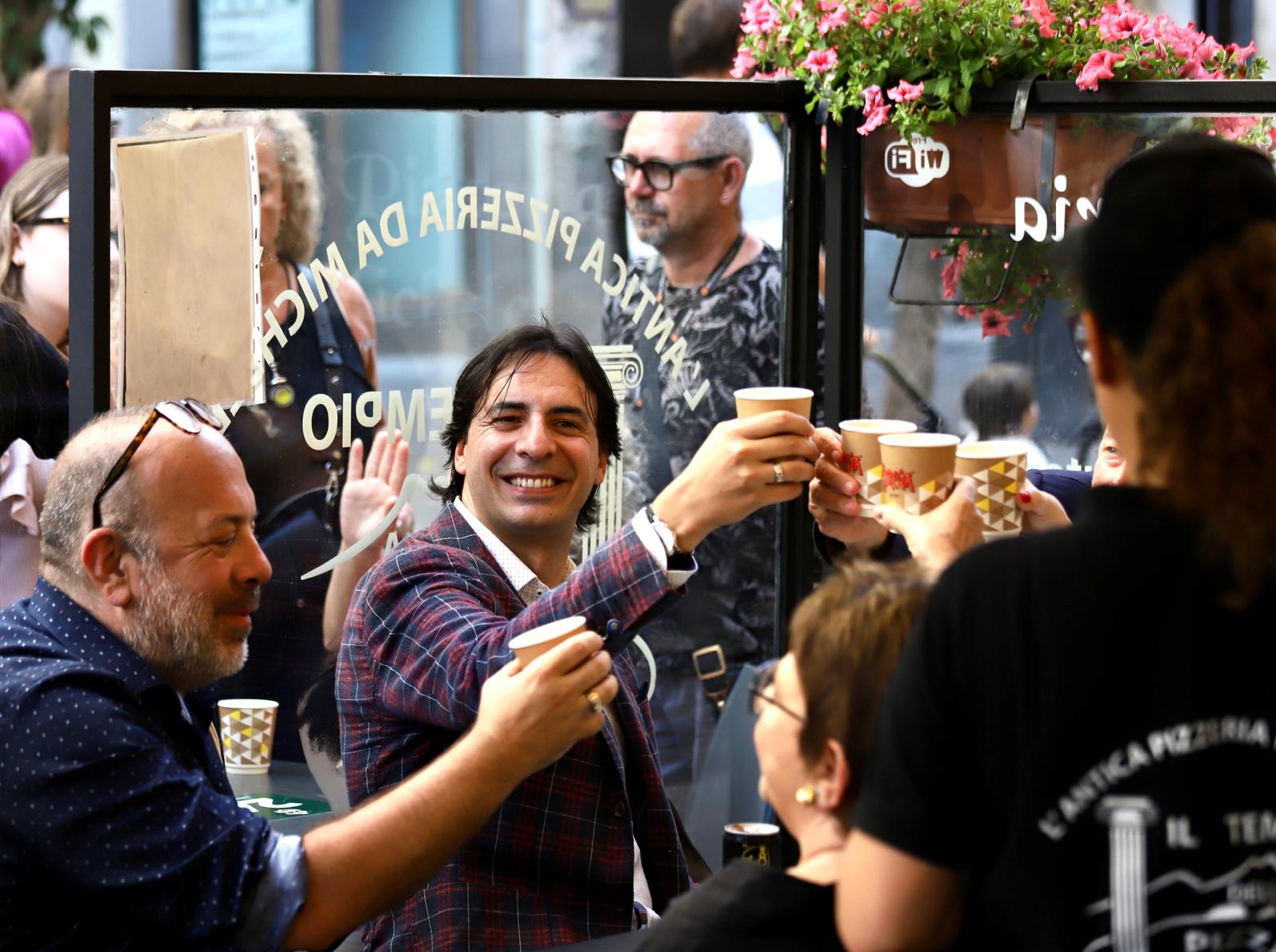 Salerno Letteratura, a L’Antica pizzeria da Michele gustosa è la pausa del Festival