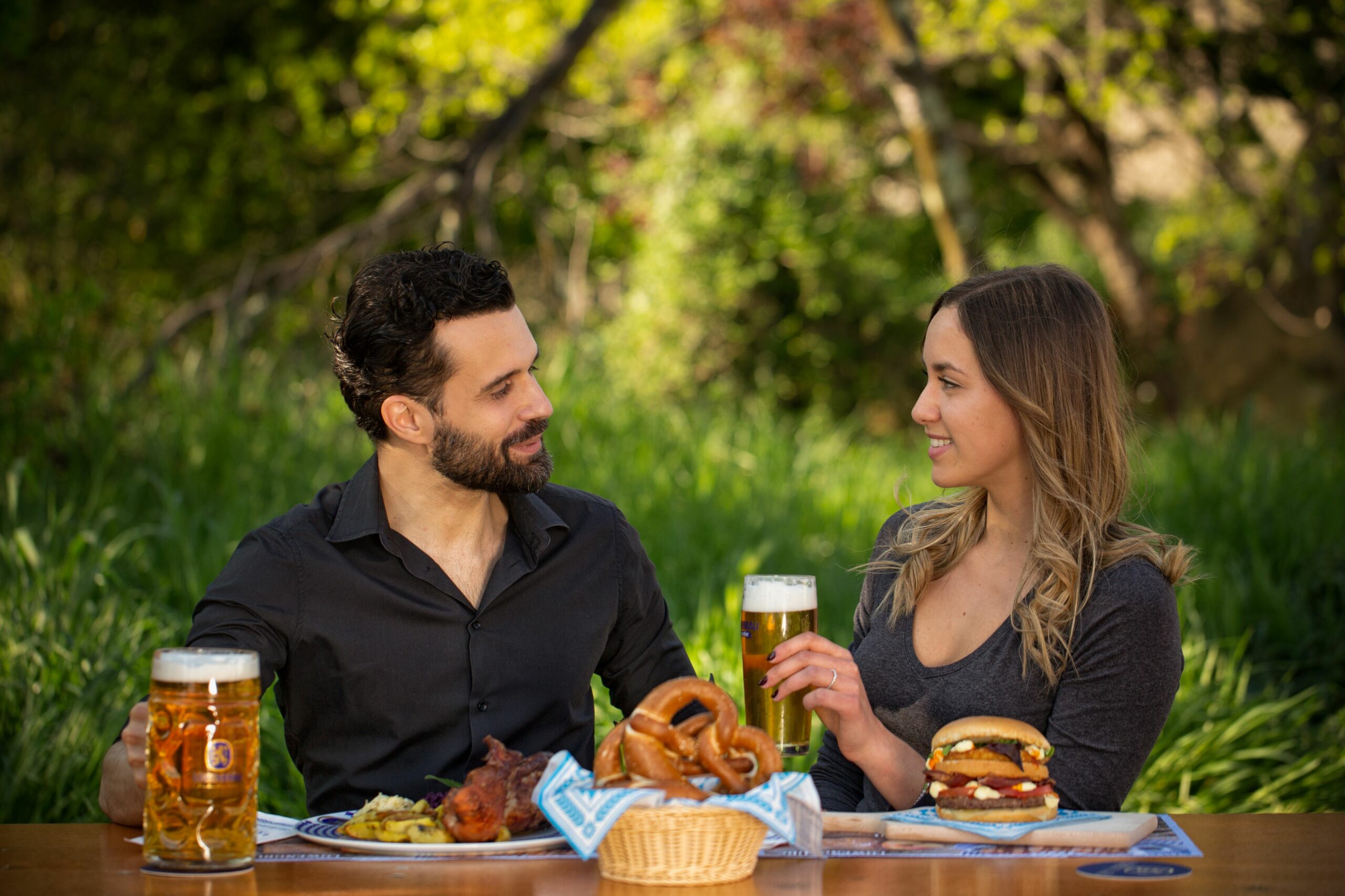 Goditi l'estate nei Biergarten Löwengrube!