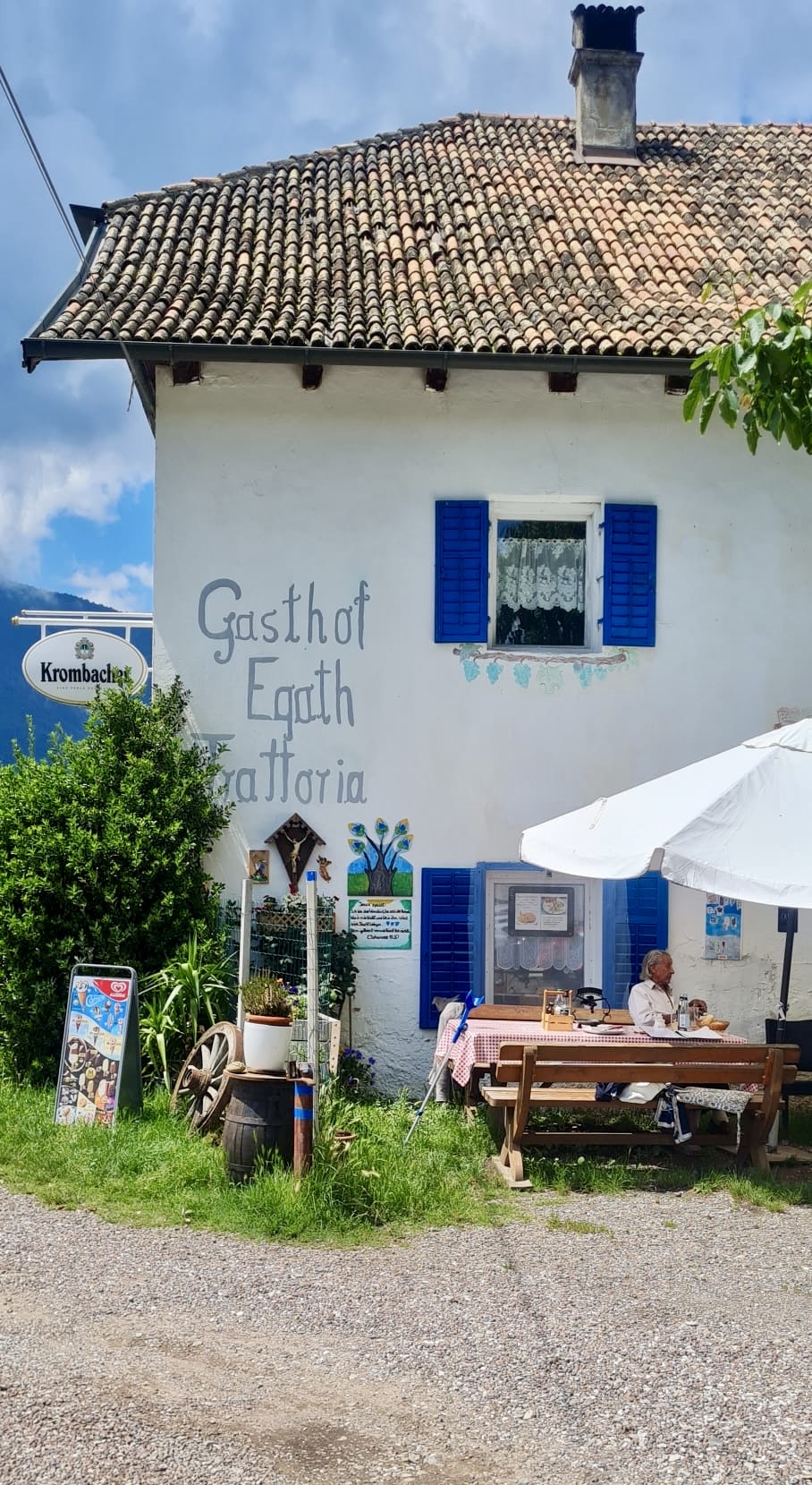 L'ingresso alla trattoria