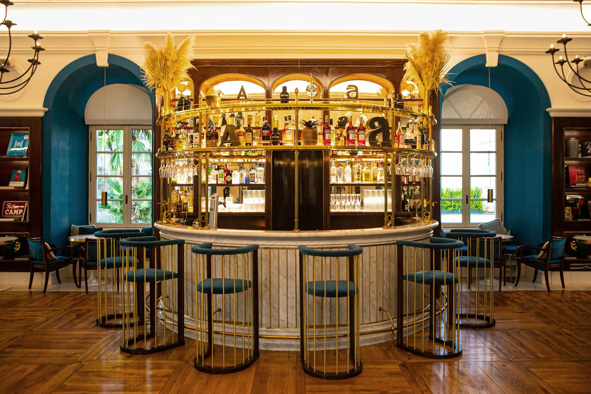 Riapre Amaro, il Lobby & Lounge Bar di Villa Agrippina